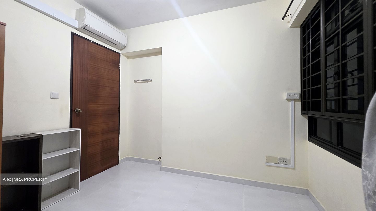 Blk 220A Linear Green @ Bedok (Bedok), HDB 4 Rooms #639149521